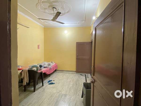 Only for female.single room available-Alpha1 near Cmarket