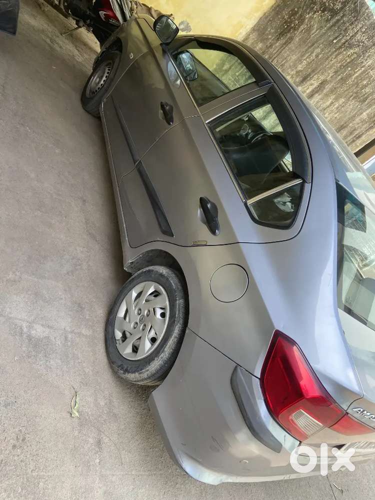 Honda Amaze Single Handed Running