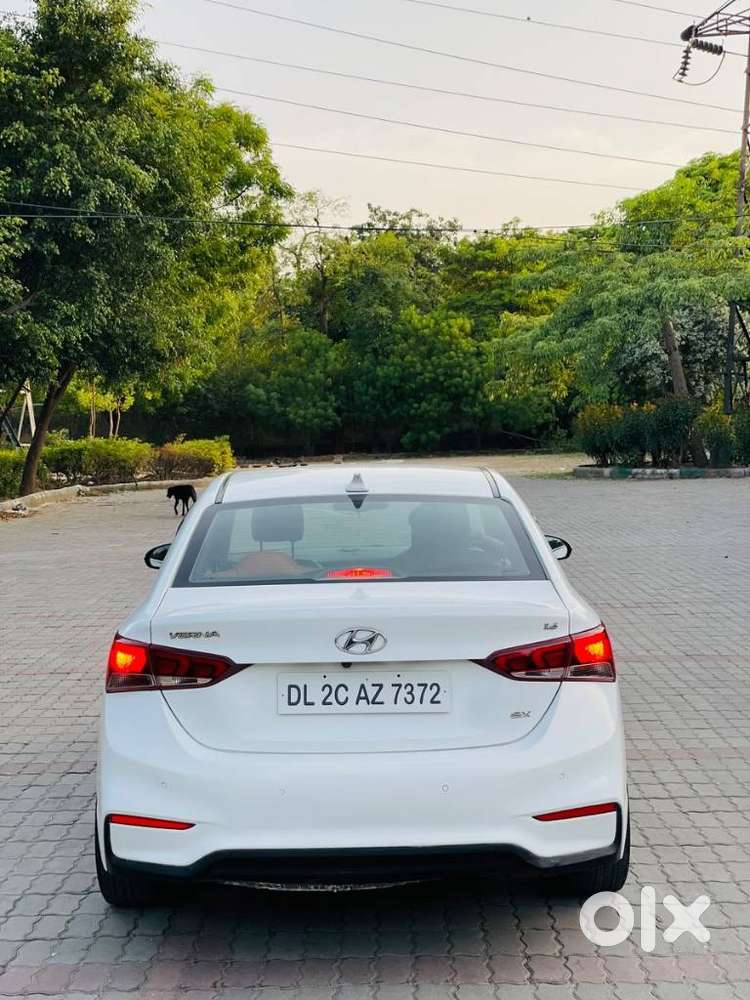 Hyundai Verna 1.5 Sx Petrol Mt, 2019, Petrol
