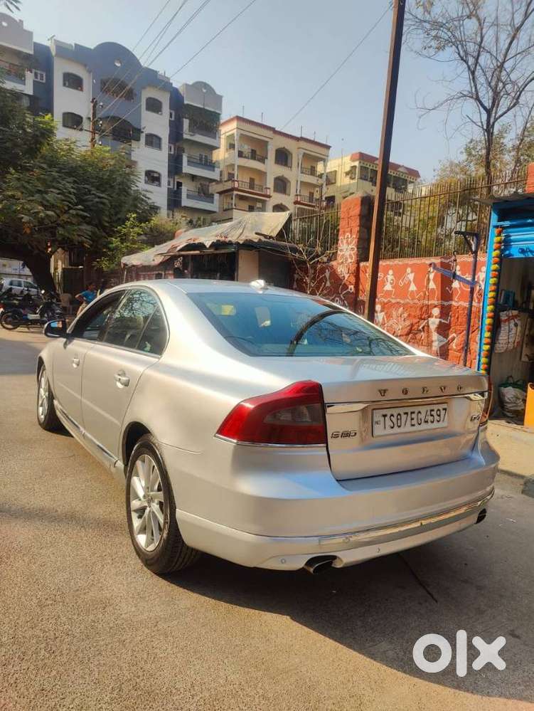 Volvo S80
