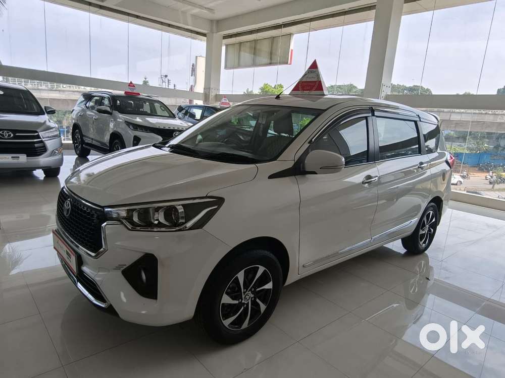 Toyota Rumion V MT, 2023, Petrol