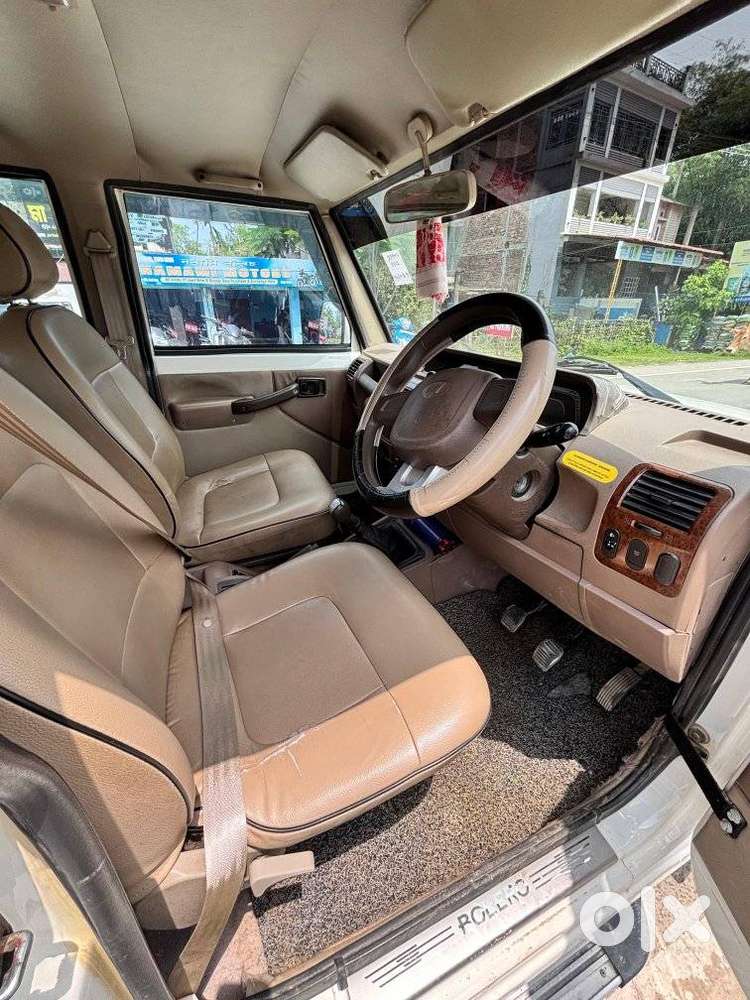 Mahindra Bolero 2.5 Camper Gold Zx, 2023, Petrol