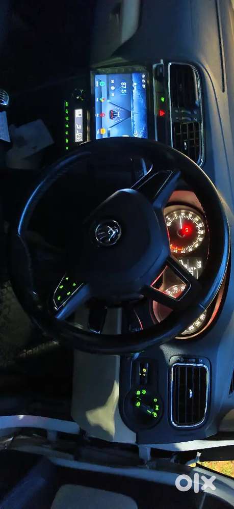 Skoda Rapid Elegance 2017 Car