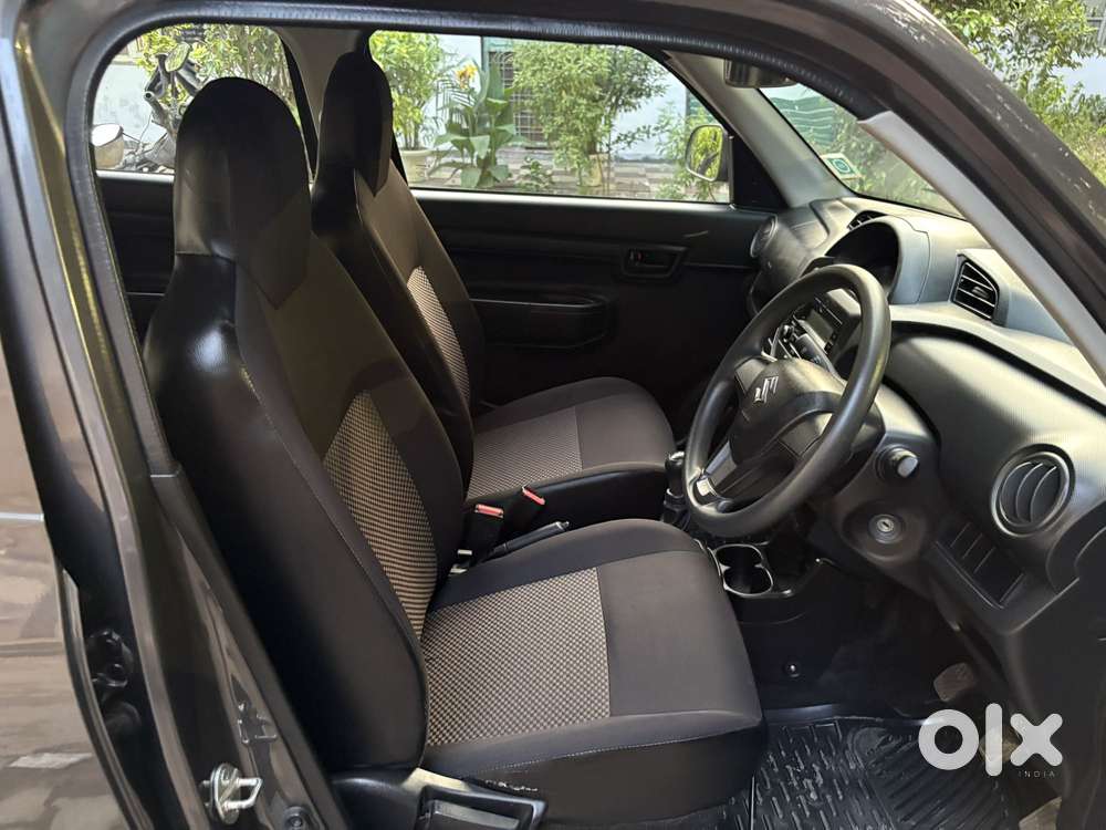 Maruti Suzuki S-presso Vxi Opt, 2022, Petrol