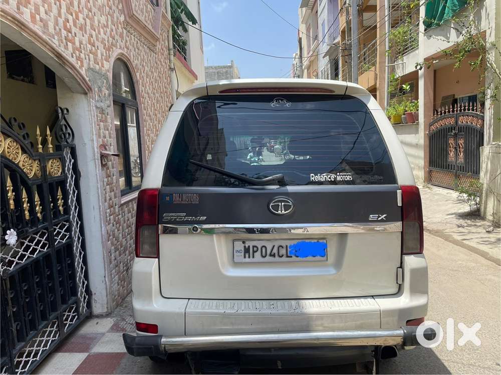 Tata Safari Storme Diesel 2013