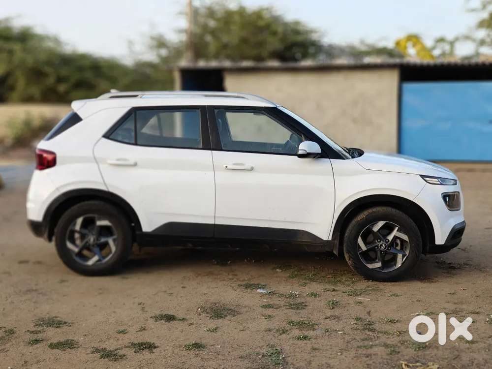 Hyundai Venue 2020 Diesel Well Maintained