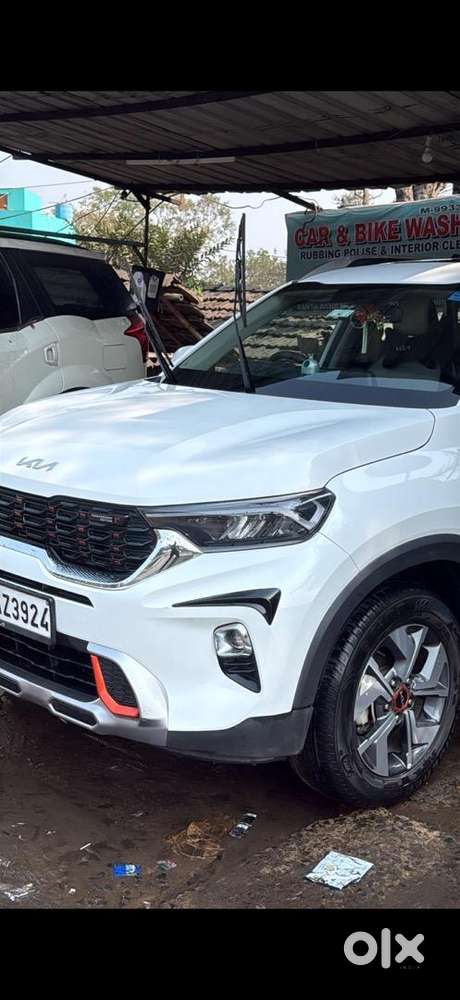 Kia Sonet Imt 2022 Less Driven Petrol Well Maintained