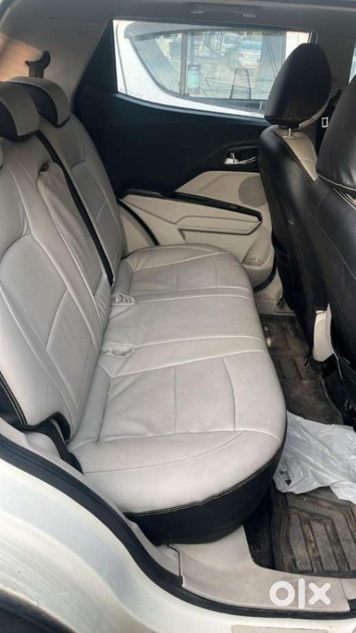 Mahindra Xuv300 W8 Option, 2022, Petrol