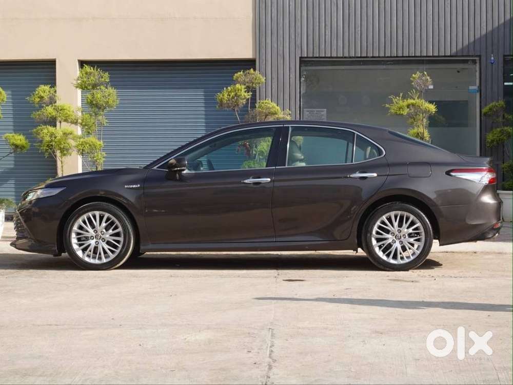 Toyota Camry 2.5 Hybrid, 2019, Petrol