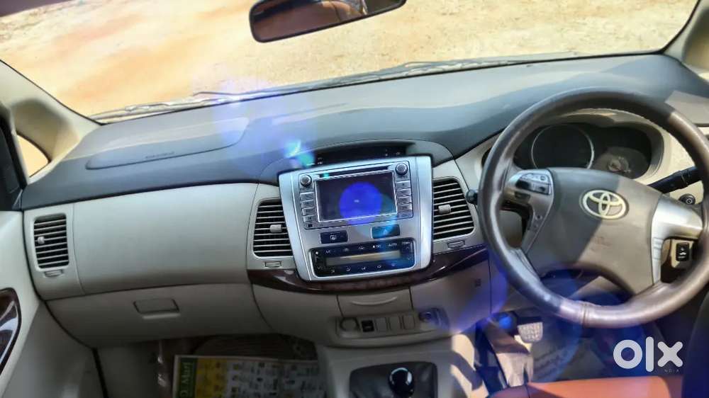 Toyota Innova 2014 Diesel Well Maintained