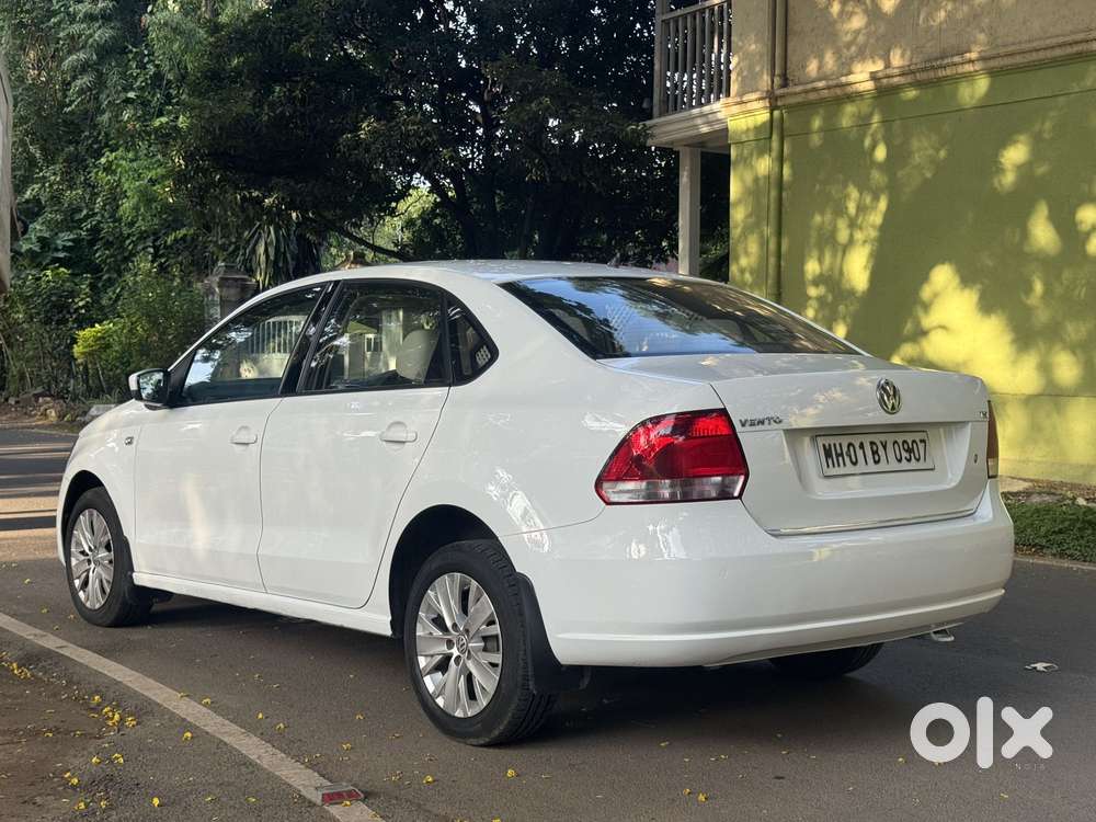 Volkswagen Vento 1.2 Tsi Highline At, 2015, Petrol