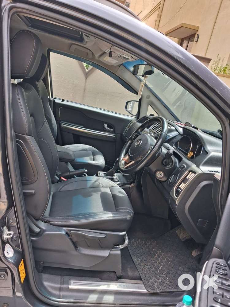 Tata Hexa 2.2 Xta 4x2 6 Str Dual Tone, 2017, Diesel