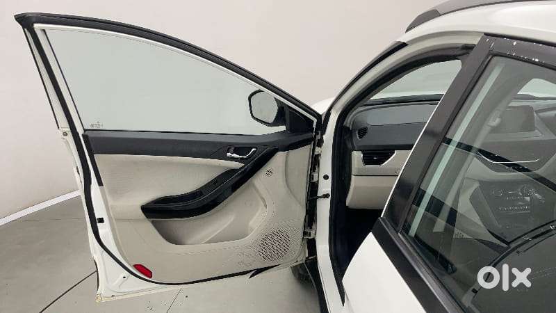 Tata Nexon 1.2 Revotron Xz Plus, 2022, Cng & Hybrids