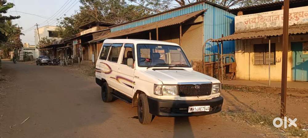 Toyota Qualis 2005 Diesel Well Maintained