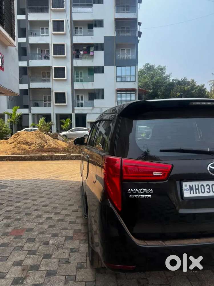 Toyota Innova Crysta 2016