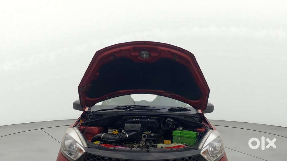 Tata Tiago Xe, 2016, Petrol
