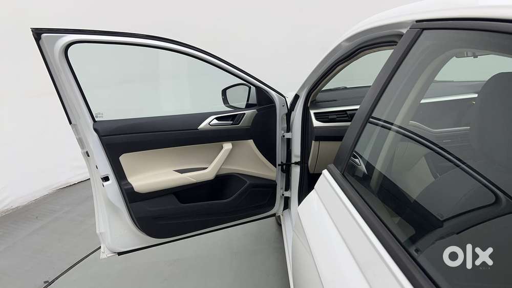 Volkswagen Virtus Highline Plus 1.0 Tsi At, 2022, Petrol