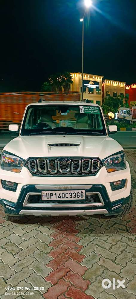 Mahindra Scorpio S10 2017