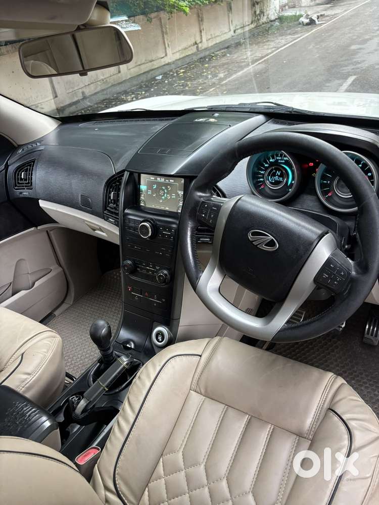 Mahindra Xuv500 2.2 W10, 2015, Diesel