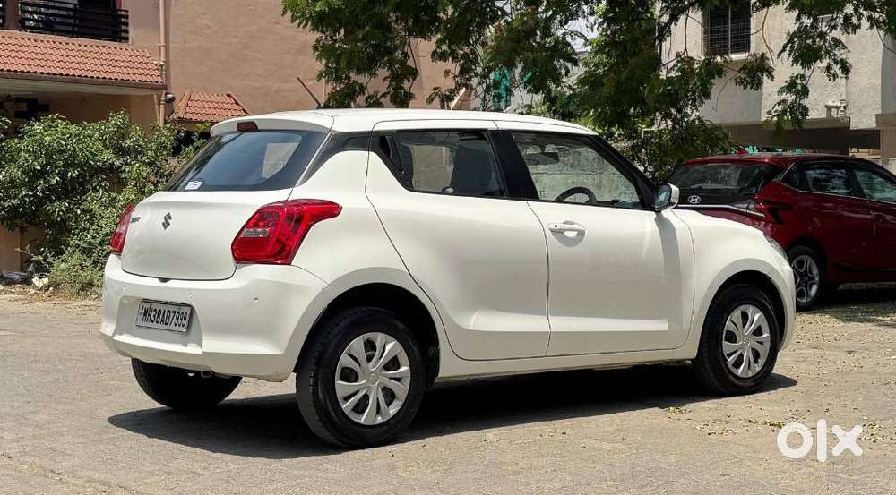 Maruti Suzuki Swift Vxi + Manual, 2022, Petrol