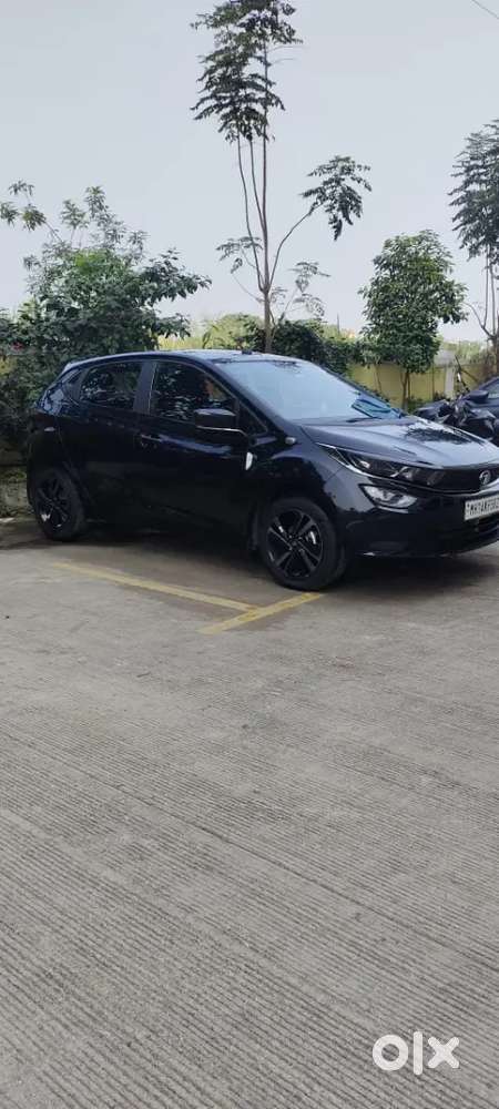 Tata Altroz 2022 Petrol Dark Edition