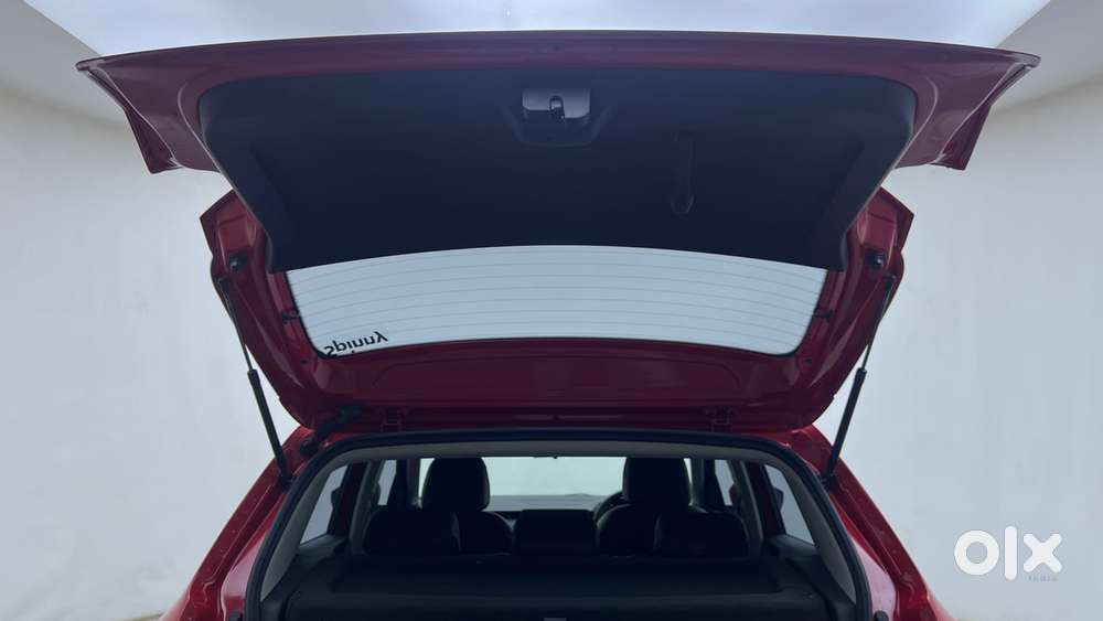 Skoda Kylaq Signature, 2025, Petrol