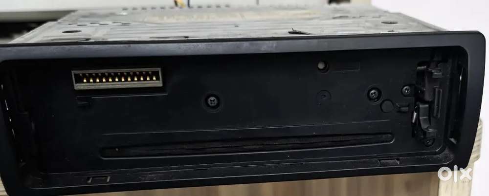 Sony car compact disc player with speakers