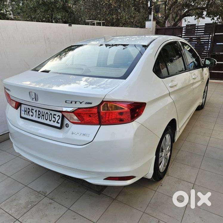 Honda City V At, 2016, Petrol