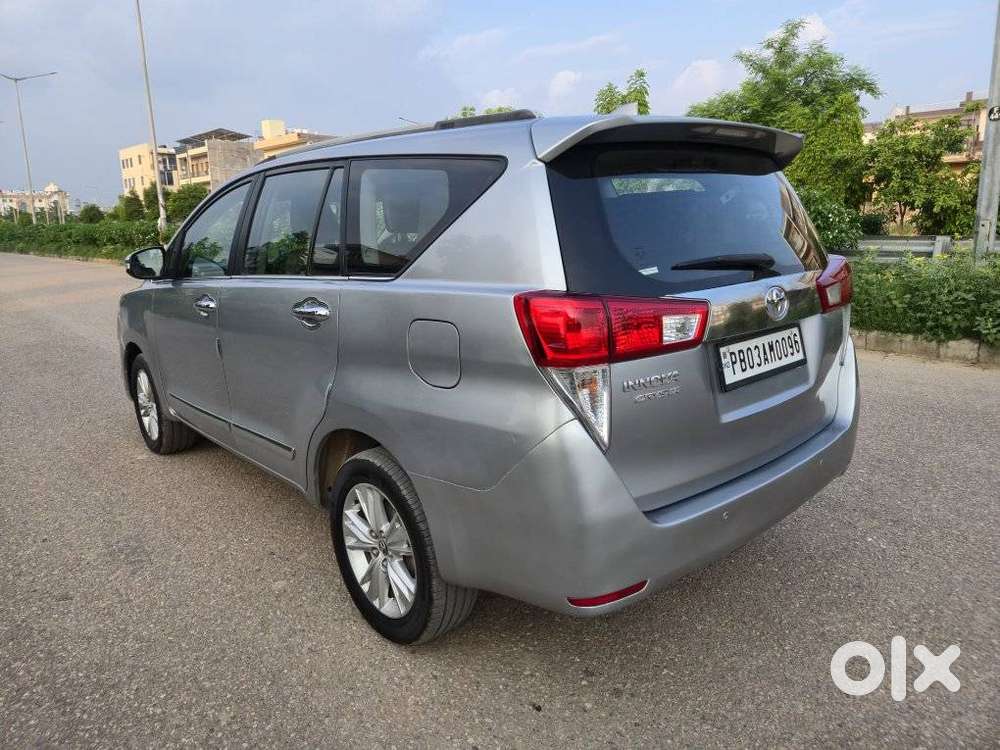Toyota Innova Crysta 2.4 Z 7 Str, 2016, Diesel