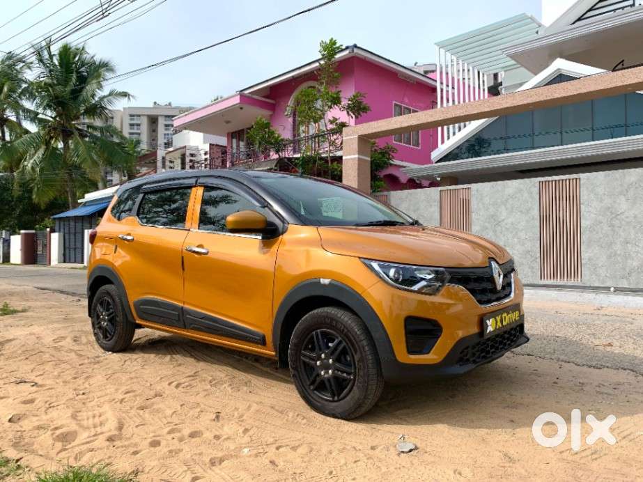 Renault Triber Rxl, 2025, Petrol