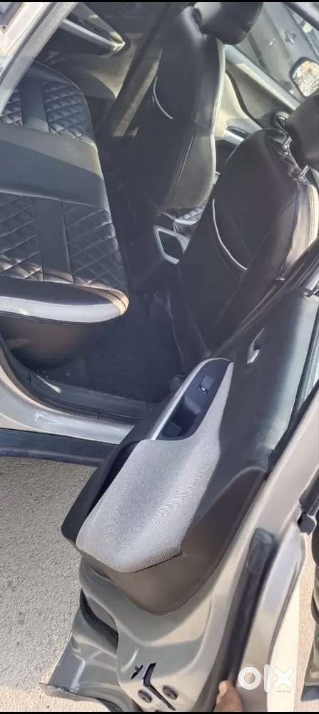 2022 Modal Nissan Meagite