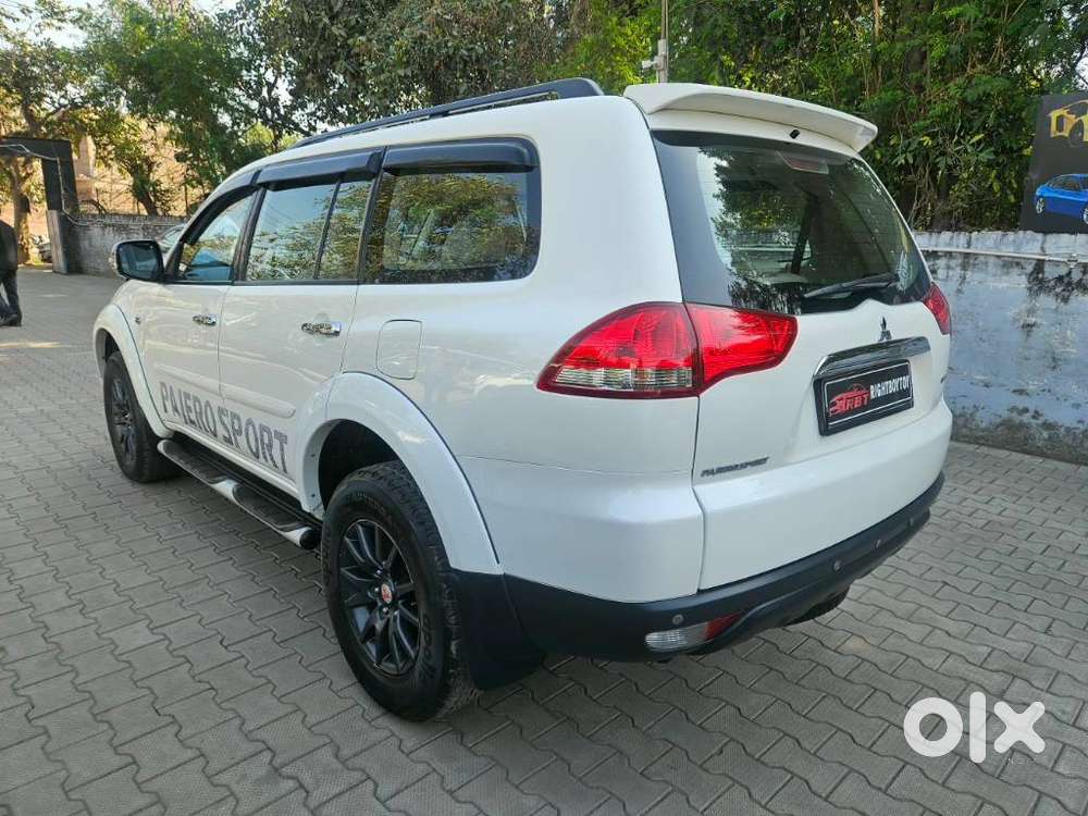 Mitsubishi Pajero Sport 4x2 Automatic, 2016, Diesel