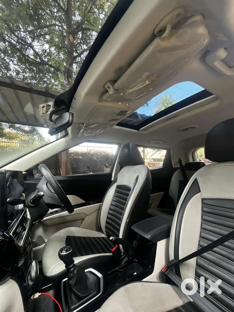 Mahindra Xuv 3xo 2024 Petrol 10000 Km Driven