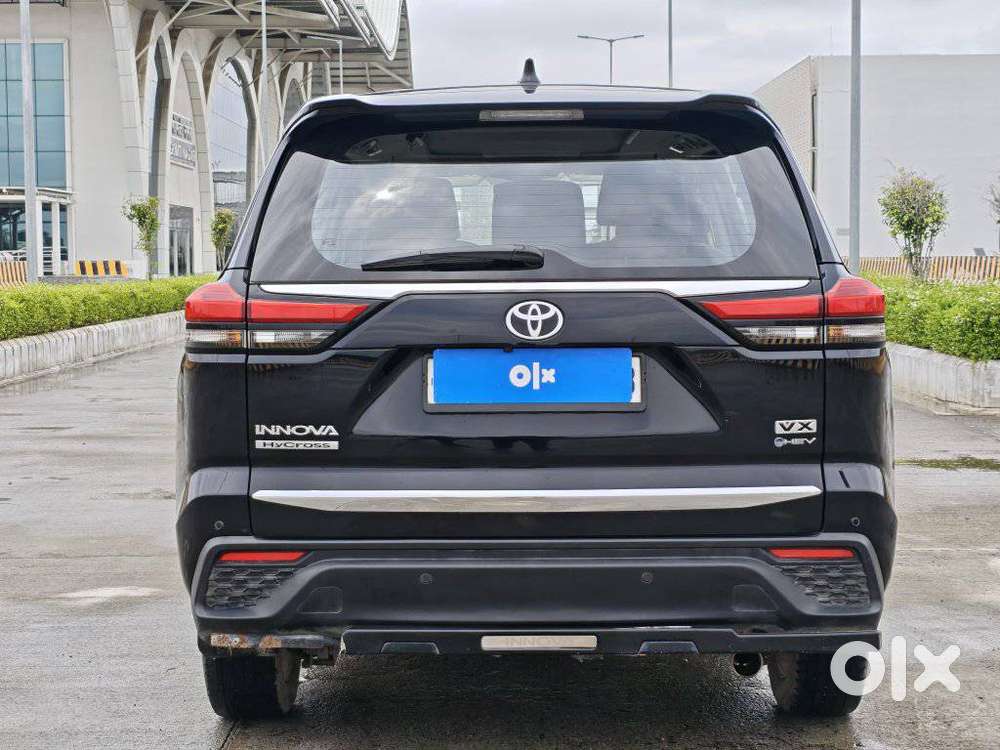 Toyota Innova Hycross 2.0 Vx Hybrid 7 Str, 2025, Cng & Hybrids