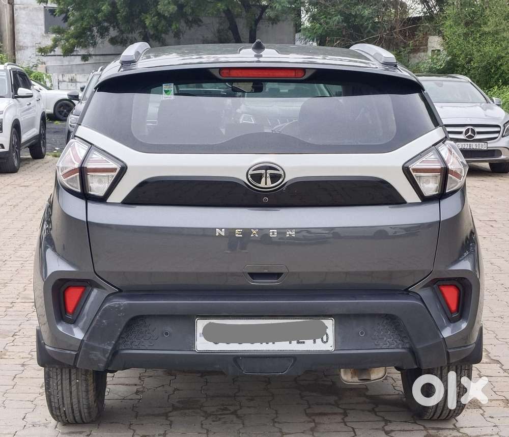 Tata Nexon 1.2 Revotron Xma Amt (s), 2023, Petrol