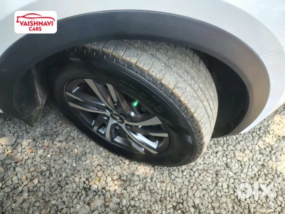 Mahindra Xuv700 2.2 Ax 5 Diesel Mt 7 Str, 2025, Diesel