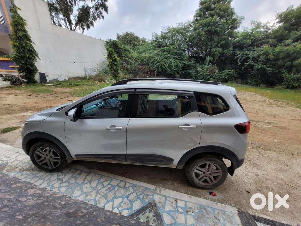 Renault Triber Rxz, 2021, Petrol