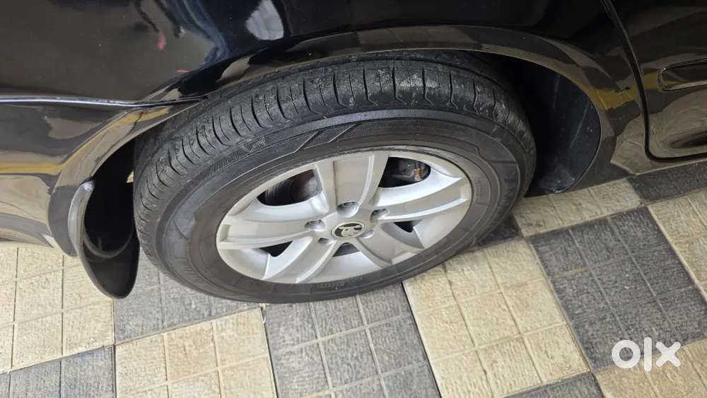 Skoda Laura Elegance 2010 Diesel Automatic