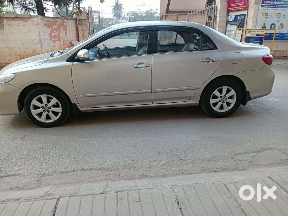 Toyota Corolla Altis 1.8 J, 2013, Cng & Hybrids