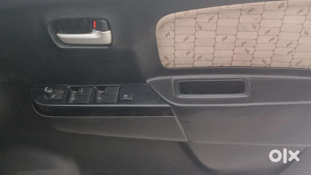 Maruti Suzuki Wagon R Vxi Amt, 2018, Petrol