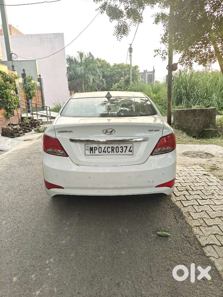 Hyundai Fluidic Verna 2016