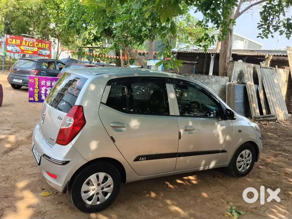 Hyundai I10 Sportz 2012 Car