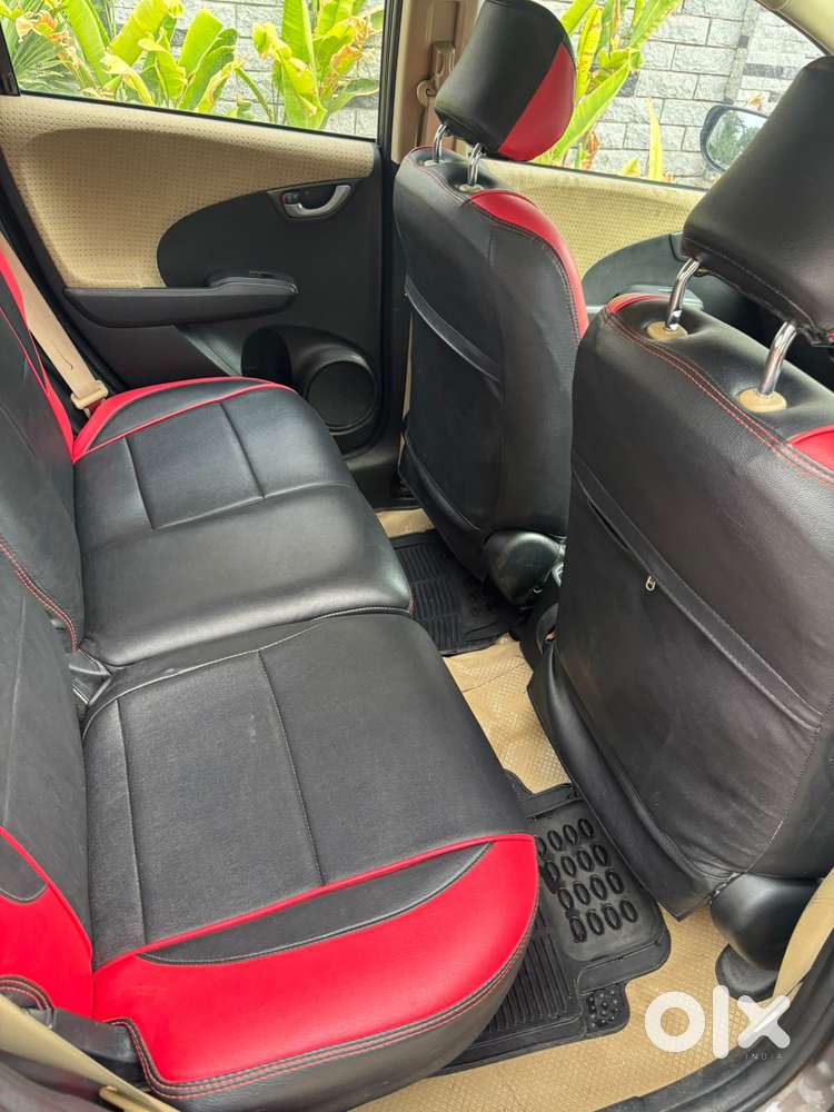 Honda Jazz V Mt Privilege, 2012, Petrol