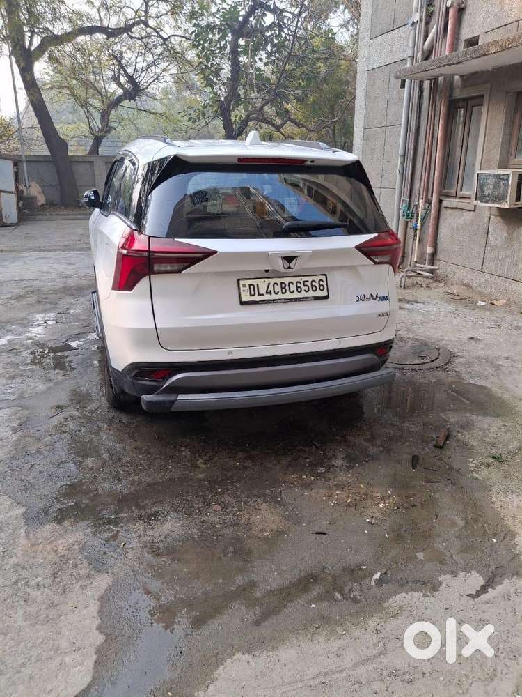 Mahindra Xuv700 2023 Petrol 28000 Km Driven