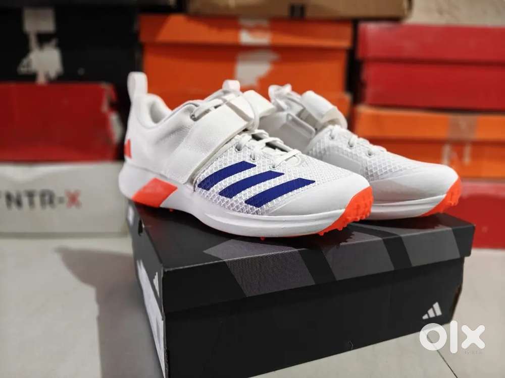 ADIDAS CRICKET SHOES Sports Equipment 1803301537