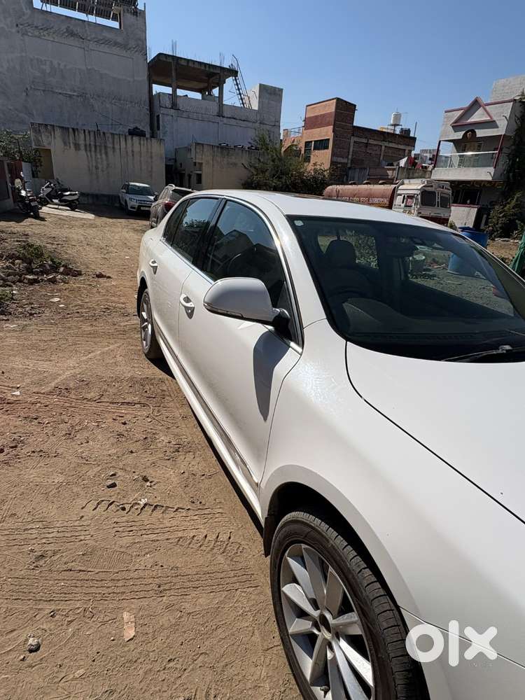 2014 Superb