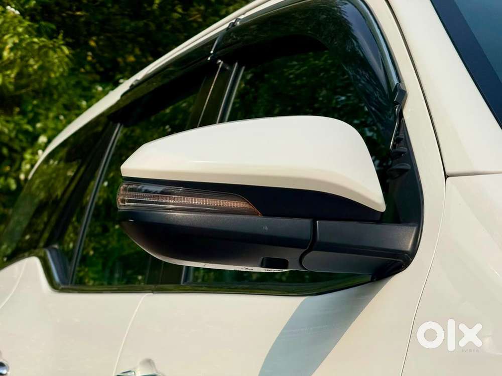 Toyota Fortuner 4x2 At 2.7 Petrol, 2022, Petrol