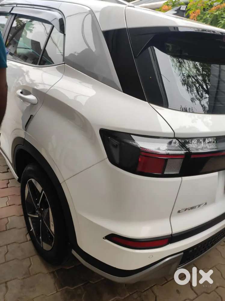 Hyundai Creta Ev 2025 Electric 17000 Km Driven Accessories 130000