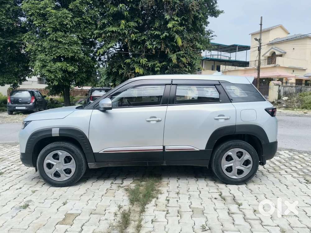Maruti Suzuki Brezza 1.5 Vxi Smart Hybrid, 2024, Petrol