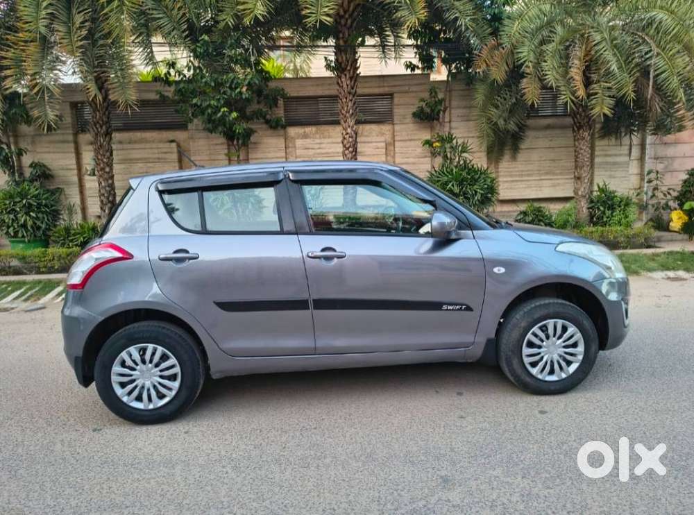 Maruti Suzuki Swift Lxi Optional-o, 2015, Petrol